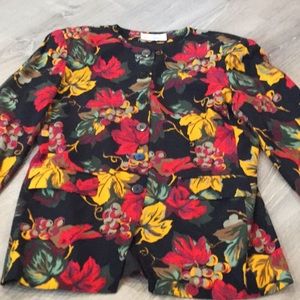 🌺 Pretty Button Front Jacket 🌺